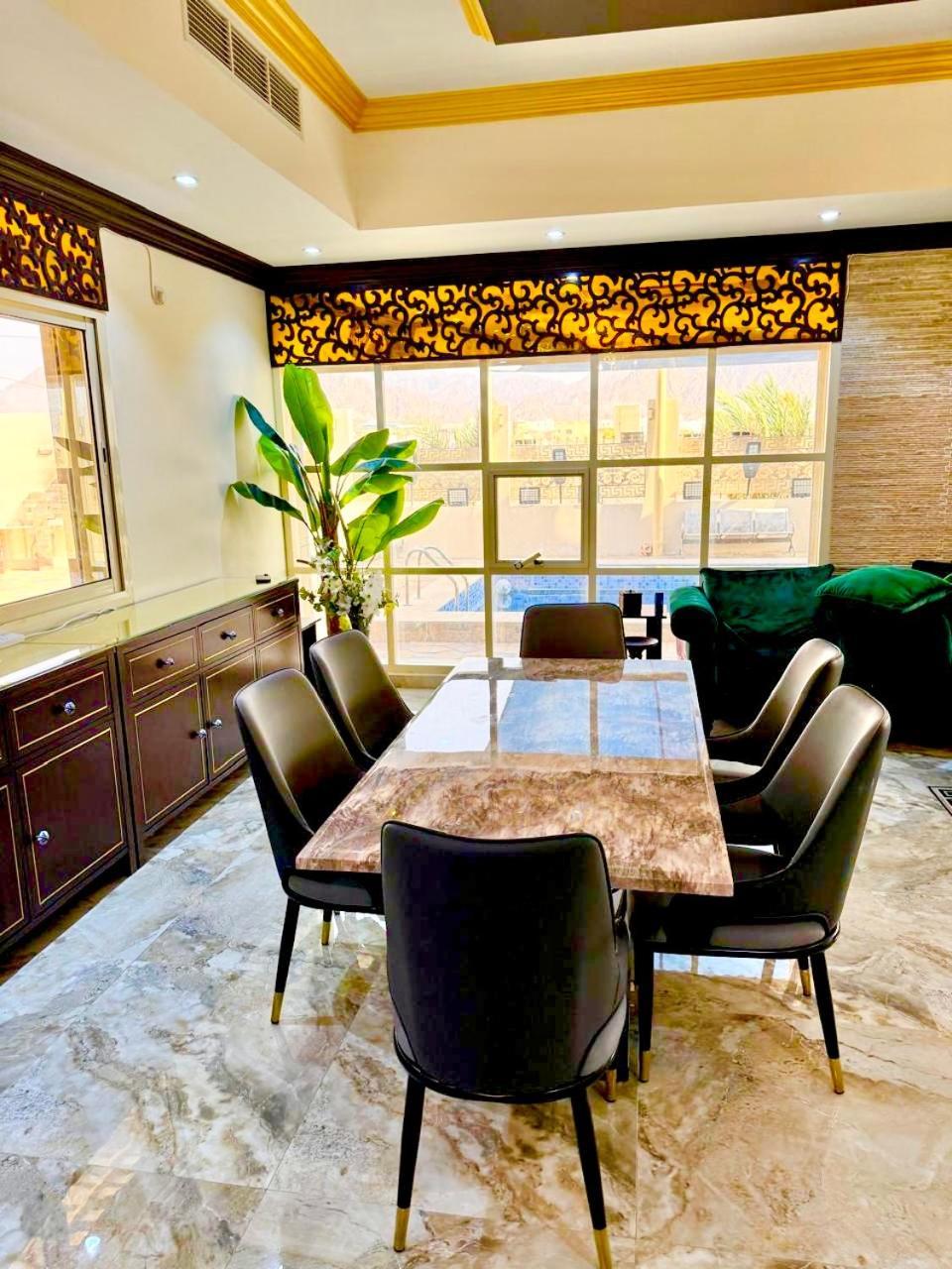 Mount Hut Villa *